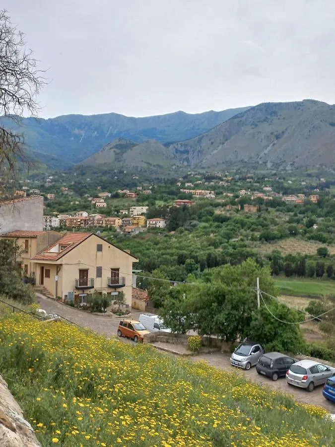 Casa Alessandra Appartamento Castelbuono  0*, Castelbuono (Sicily)